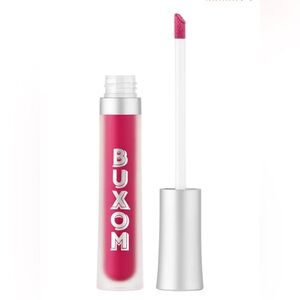 Buxom Hit The Beach full on pumping lip matte